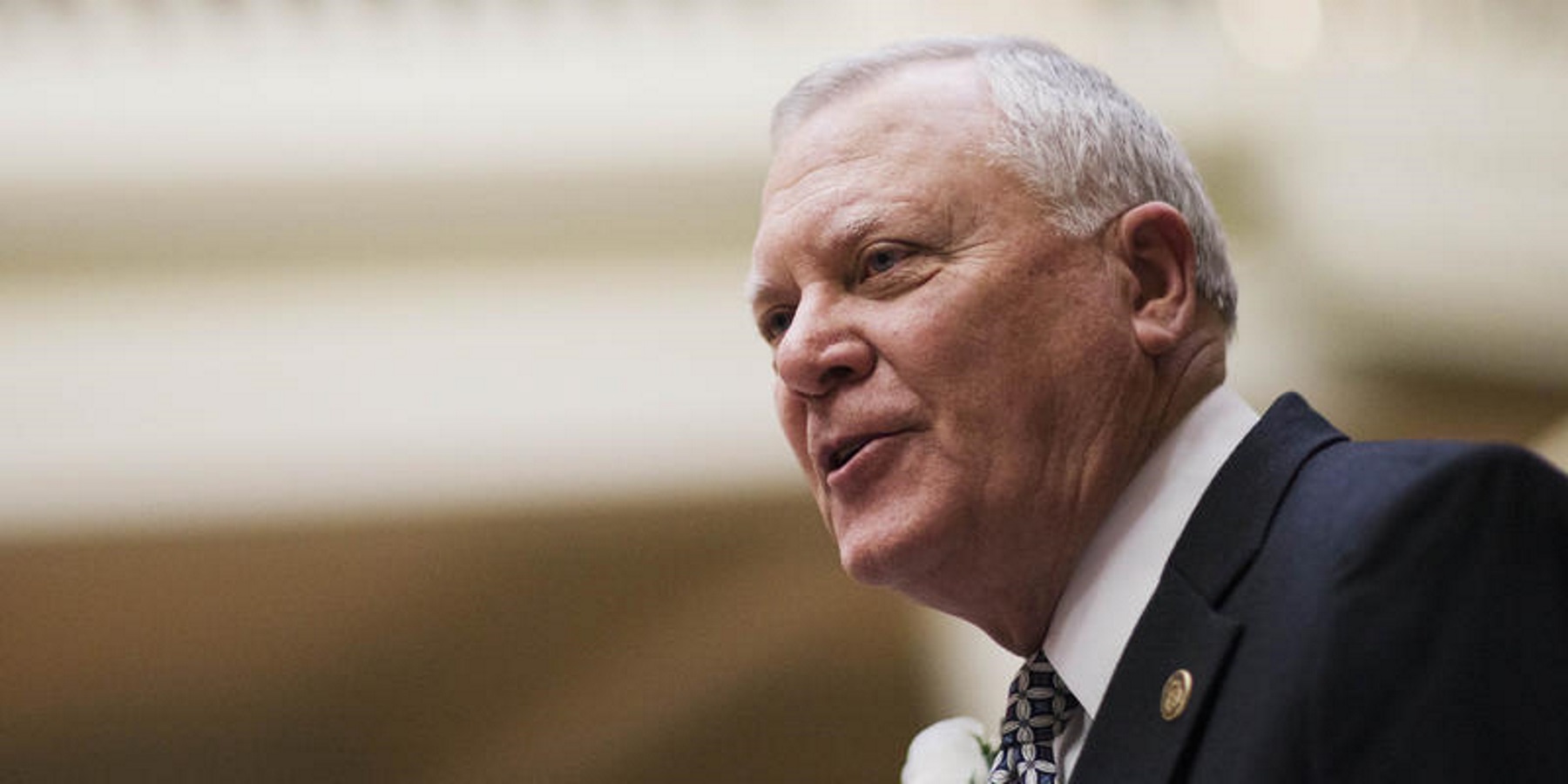 Gov. Deal May Call Special Legislative Session To Woo Amazon