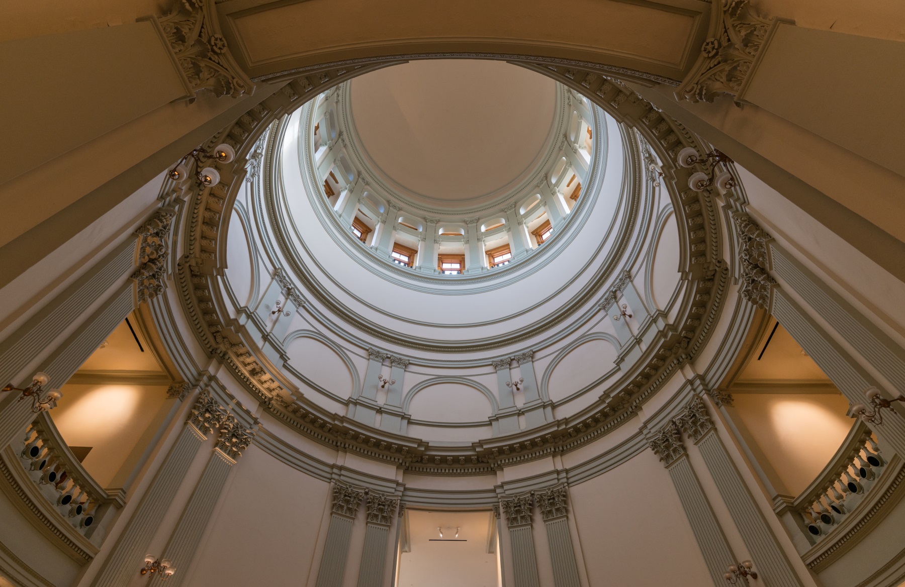 Ga. Lawmakers Pass Bills On Paper Ballots, Transit, Marijuana
