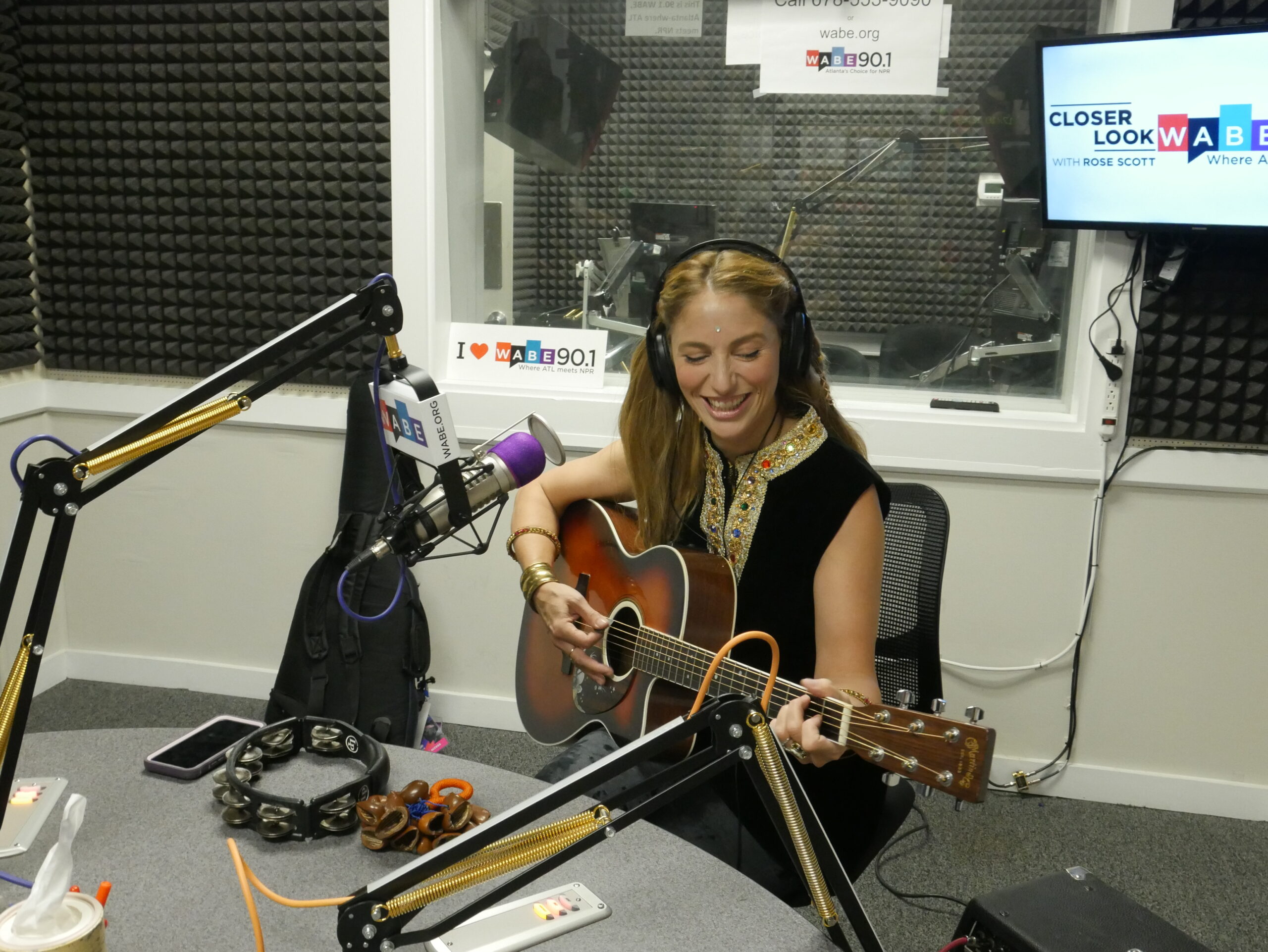 Closer Look Summer Indie Artist Spotlight: Rosey – WABE