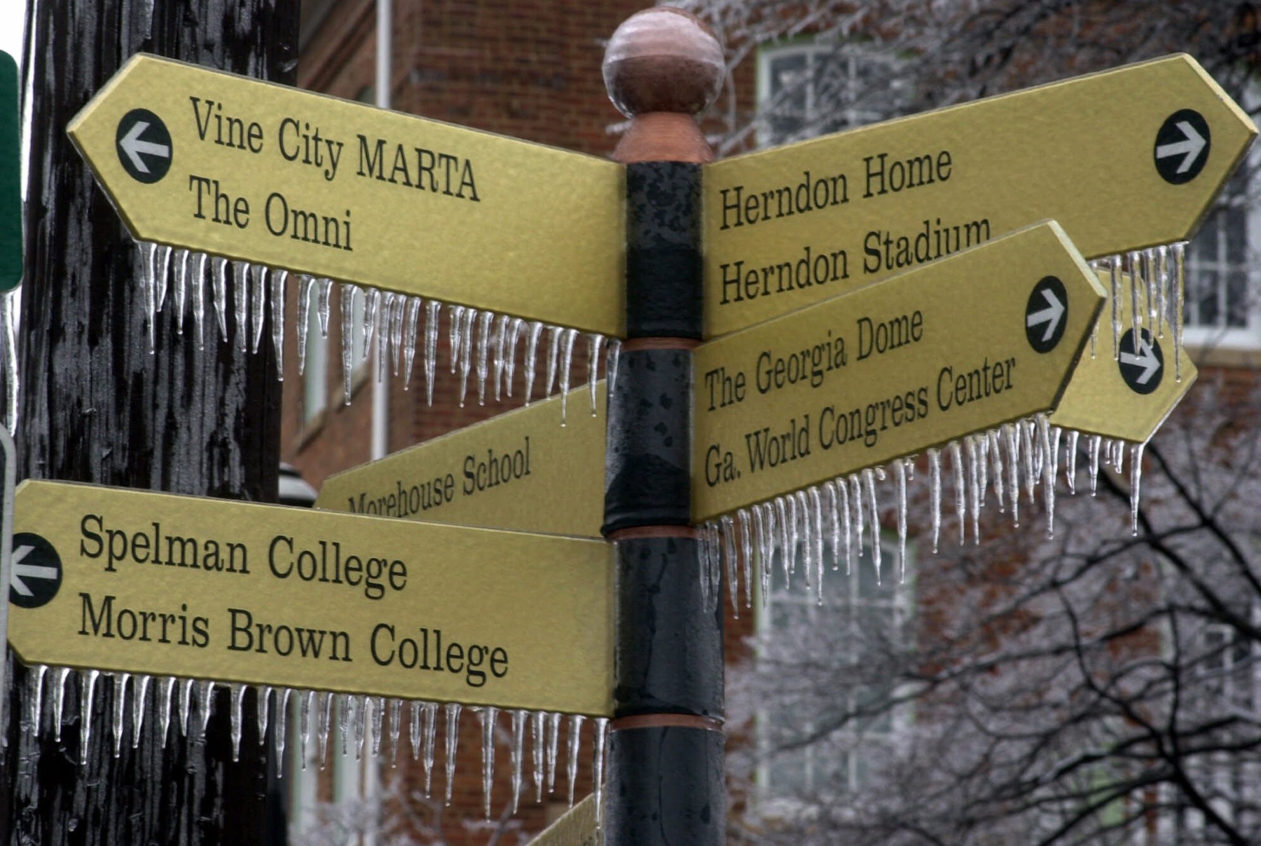 Atlanta Spared Repeat Of Ice That Froze 2000 Super Bowl