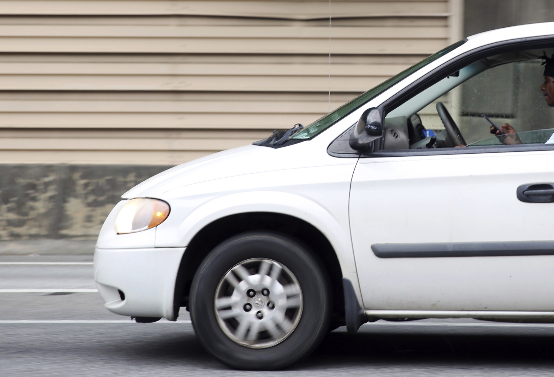 Citations Jump In 1st Year Of Georgia Cellphone Driving Law