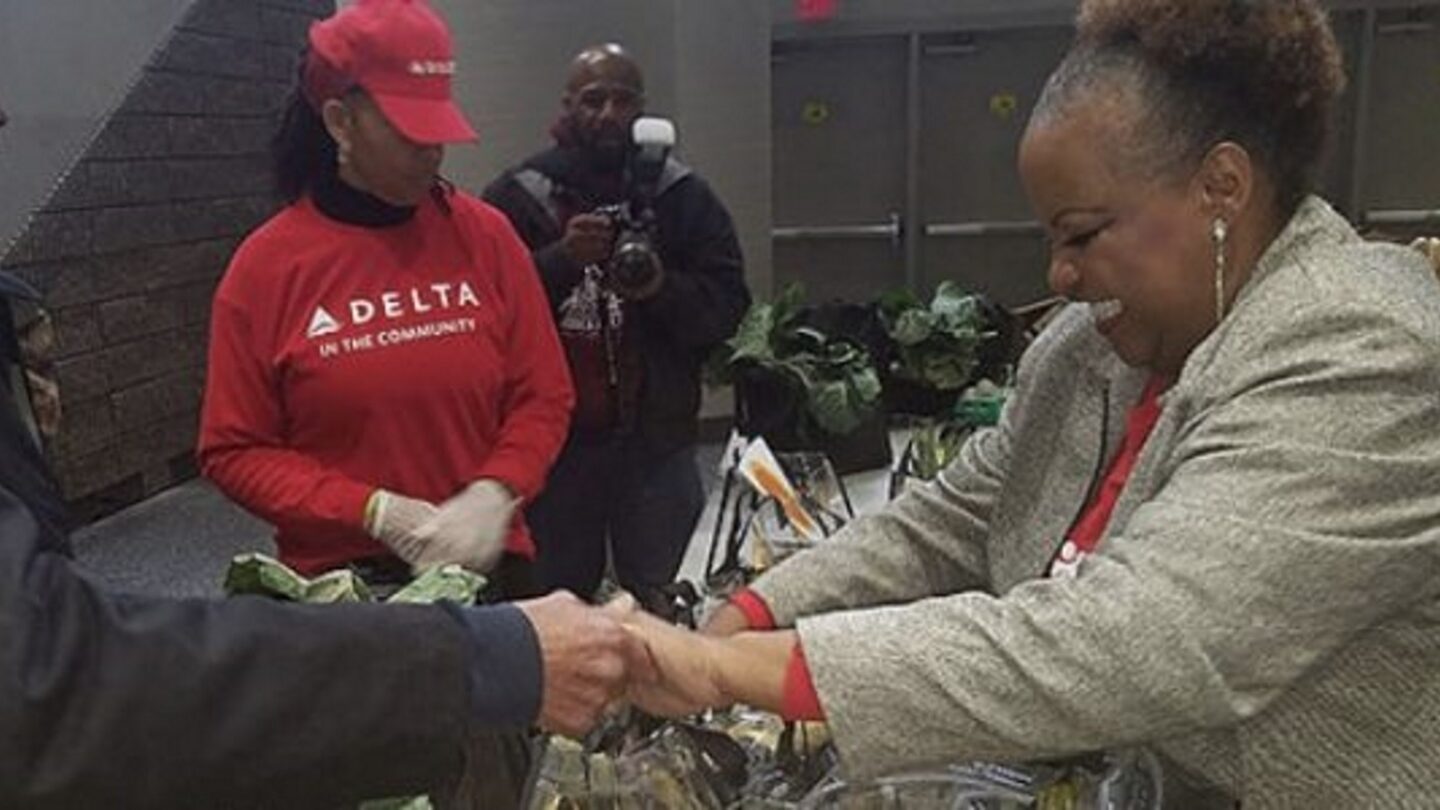 Hosea feed the hungry christmas 2025