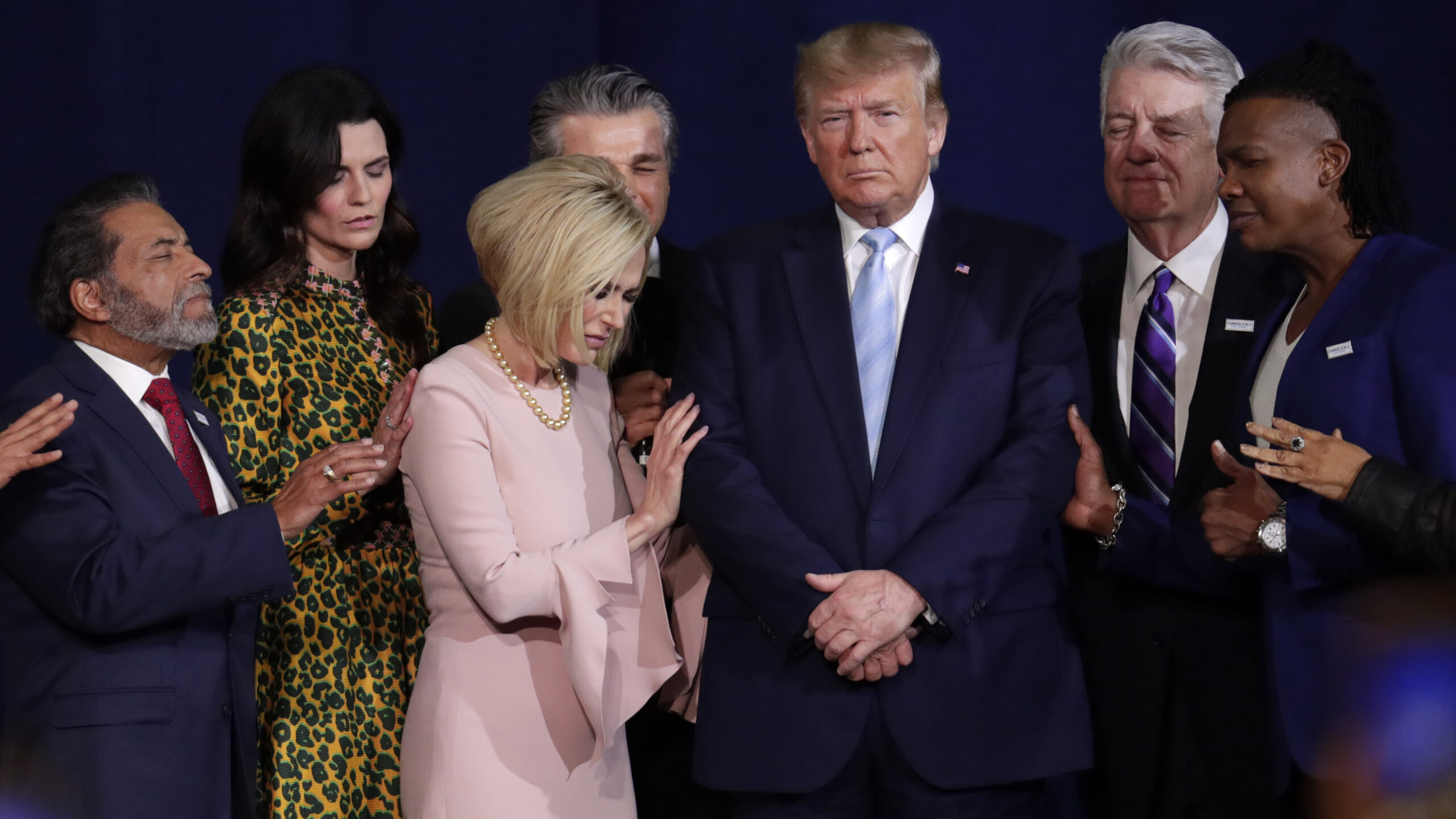 Trump To Reinforce Protections For Prayer In Schools – WABE