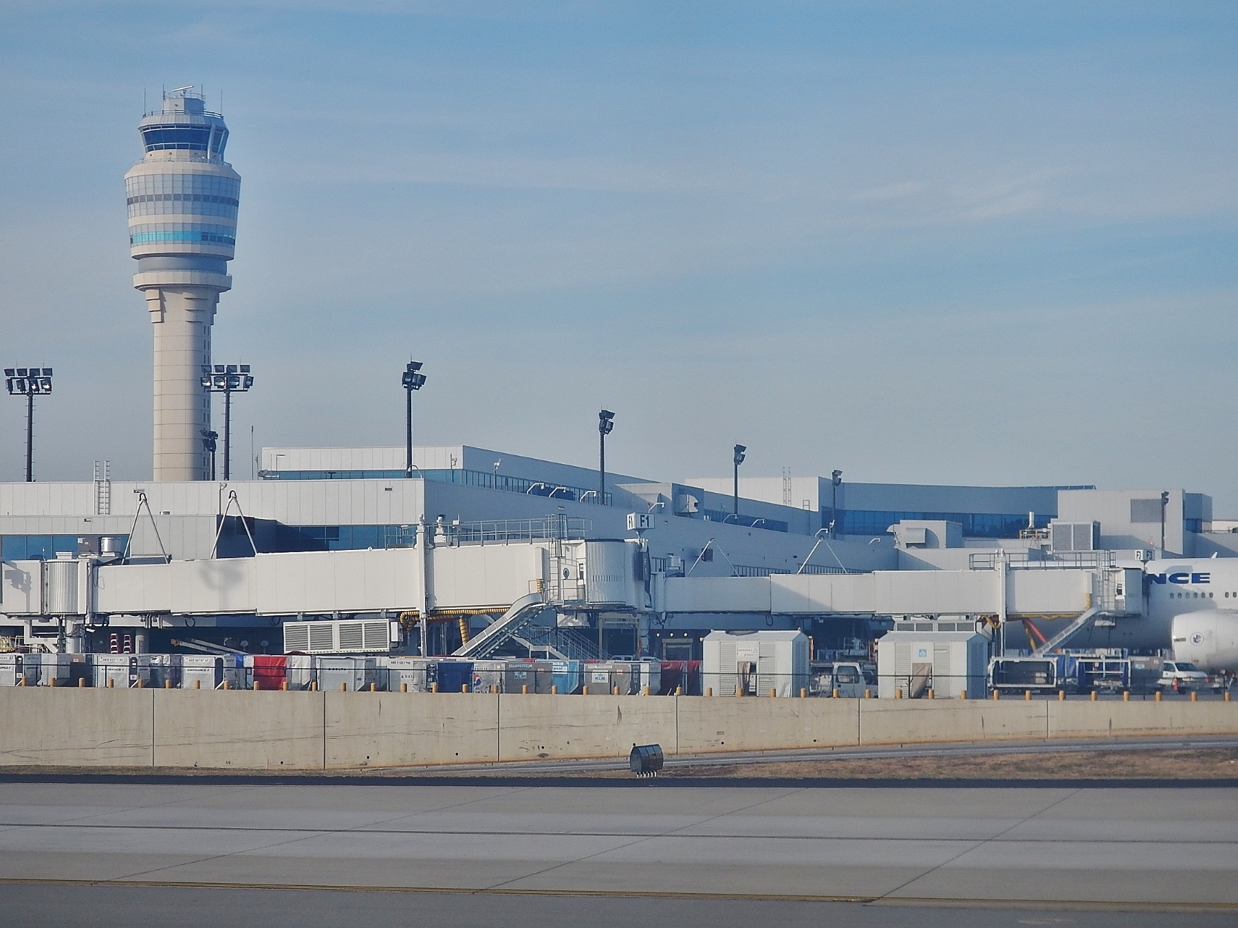 Part Of Ceiling Collapses At Atlanta Airport Restaurant