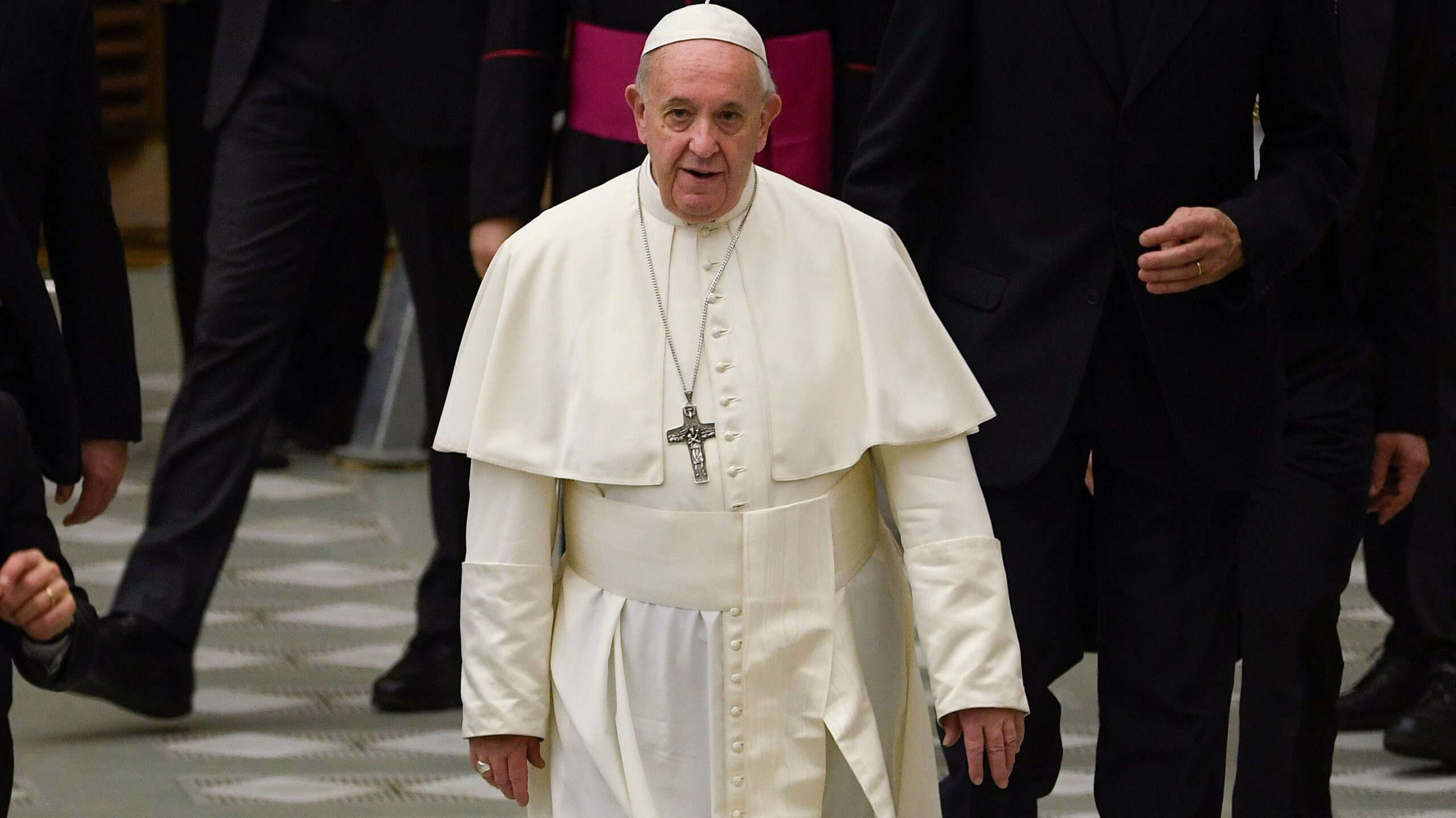 Pope Francis Wont Allow Married Men As Priests Women As Deacons Wabe