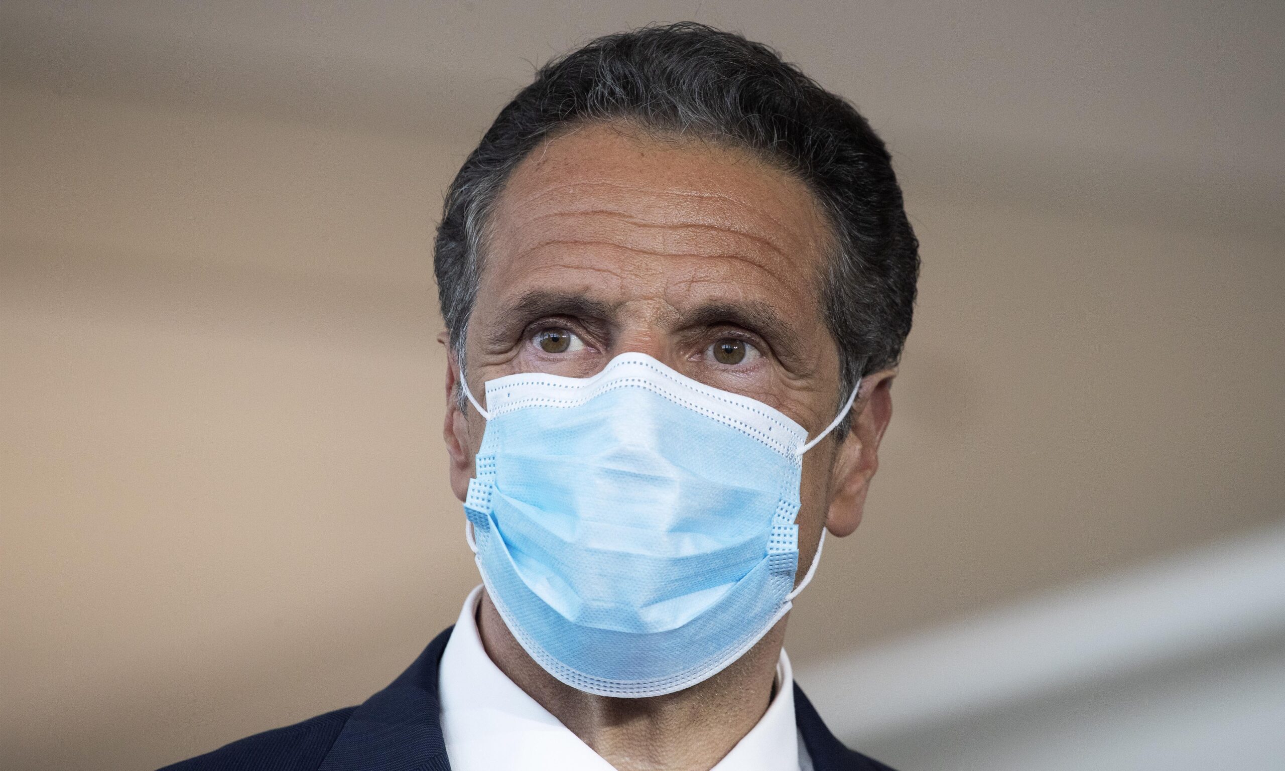 New York’s Governor Pledges Aid To Savannah In Visit