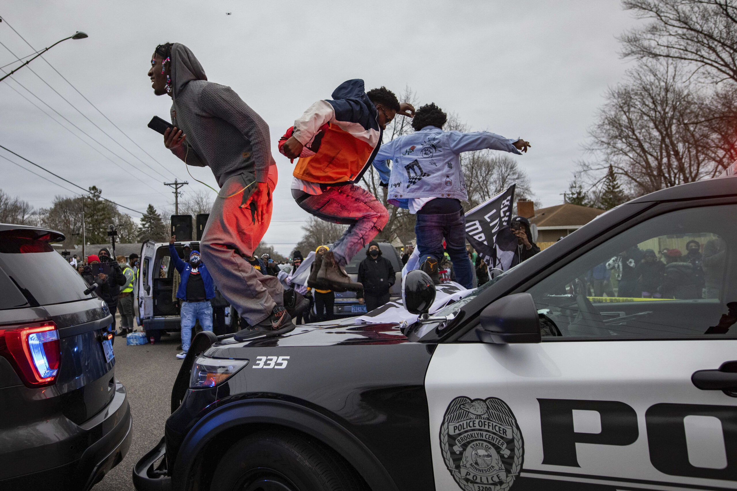 Police Say Minnesota Officer Meant To Draw Taser, Not Handgun In Shooting On Sunday