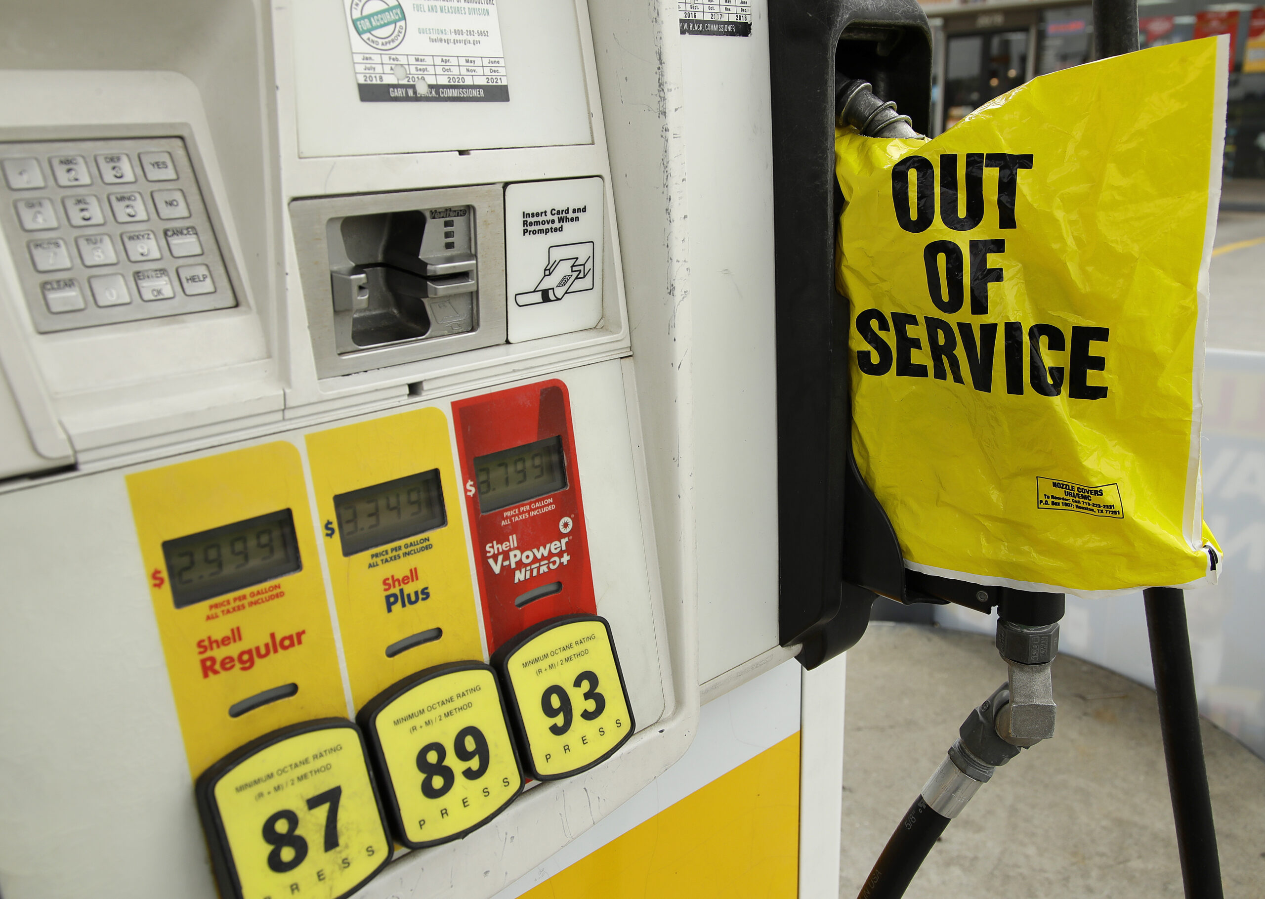 Gas Stations Report Shortages As Pipeline Shutdown Drags On