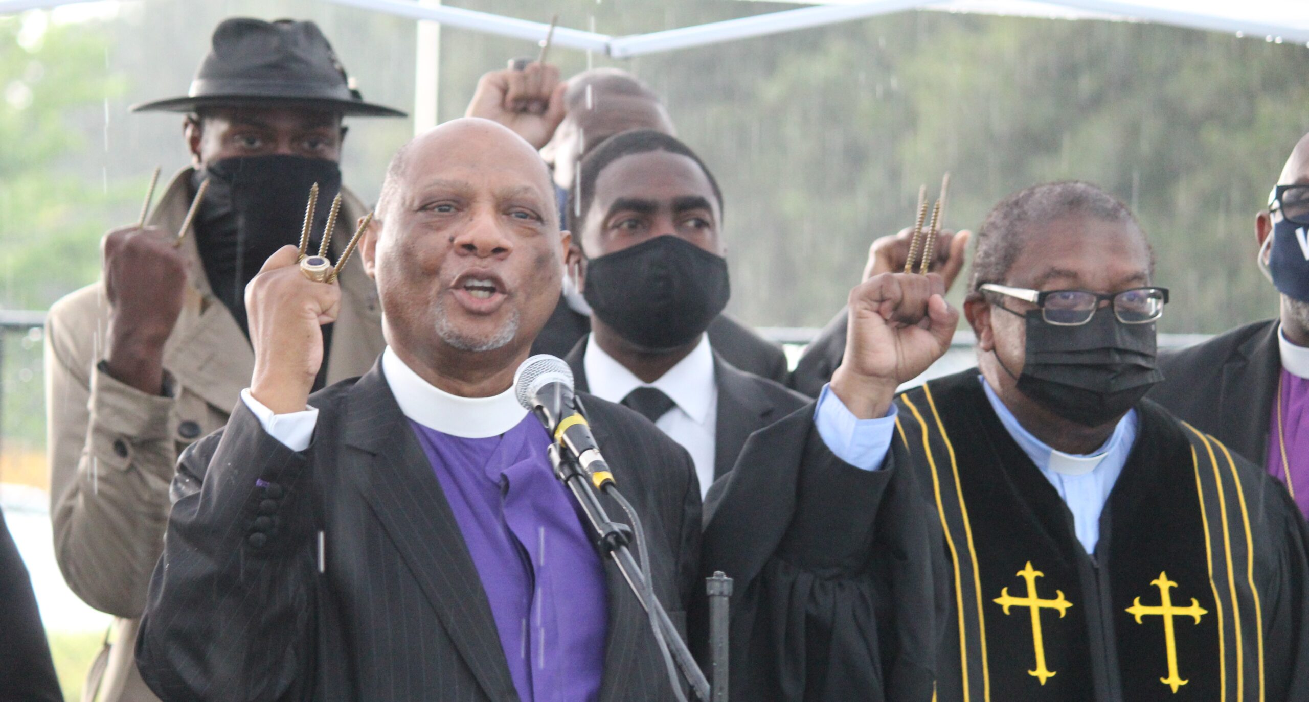 Faith Leaders Try To Maintain Pressure On Home Depot Over Georgia Voting Law Wabe