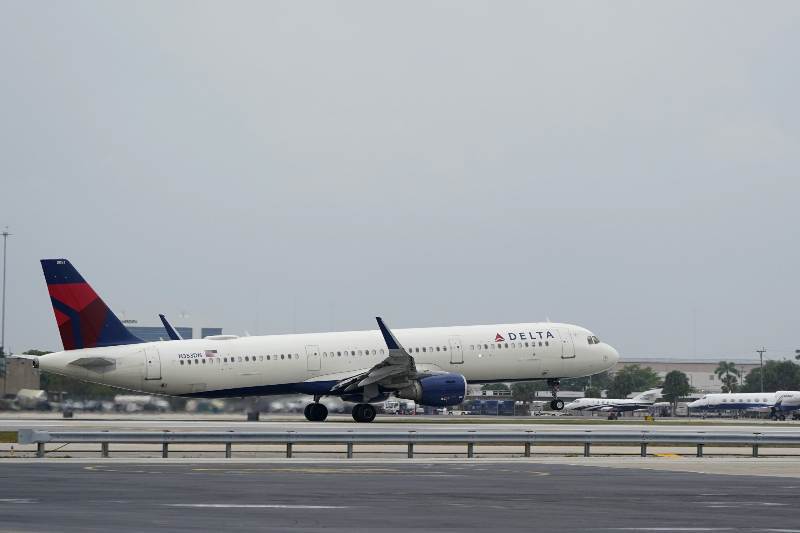 Atlanta-Based Delta Will Require New Hires To Be Vaccinated Against Virus