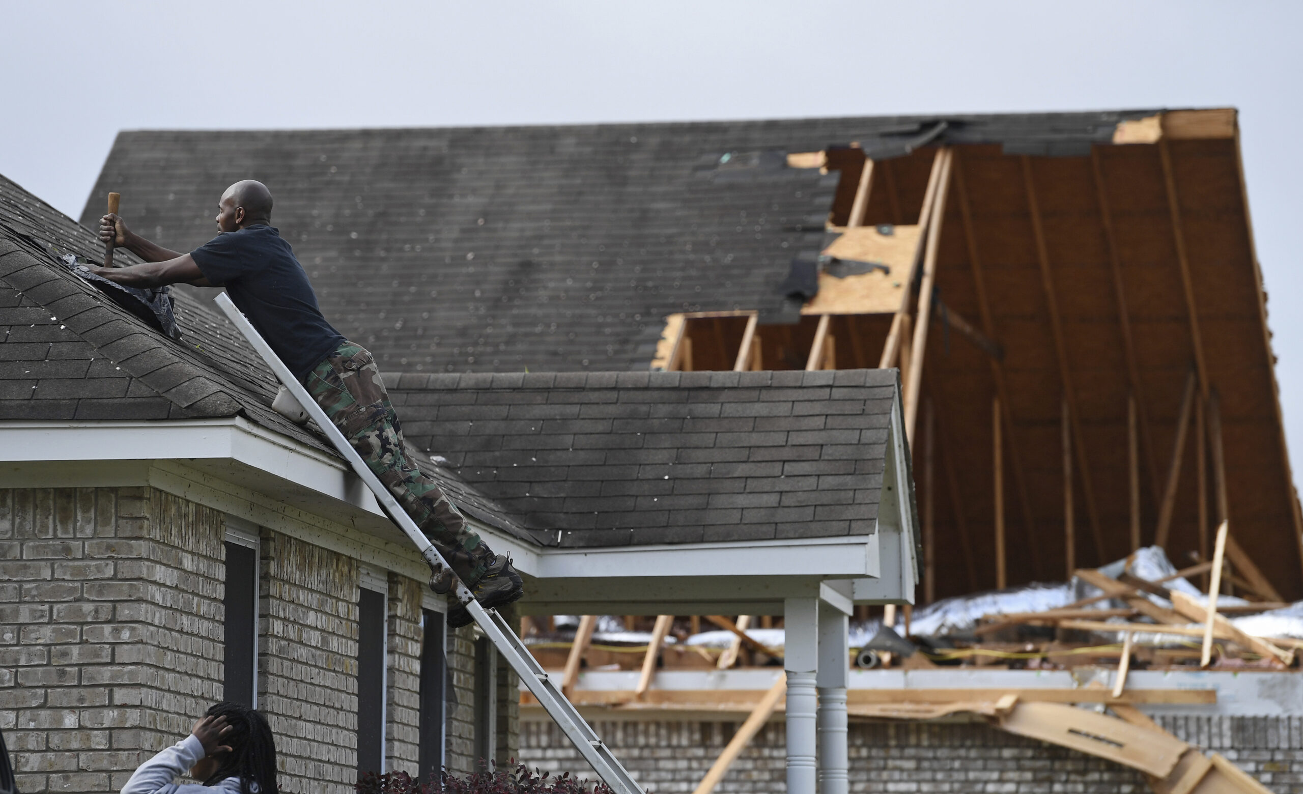 Storms Spawn Twisters In Mississippi, Kill Driver In Georgia