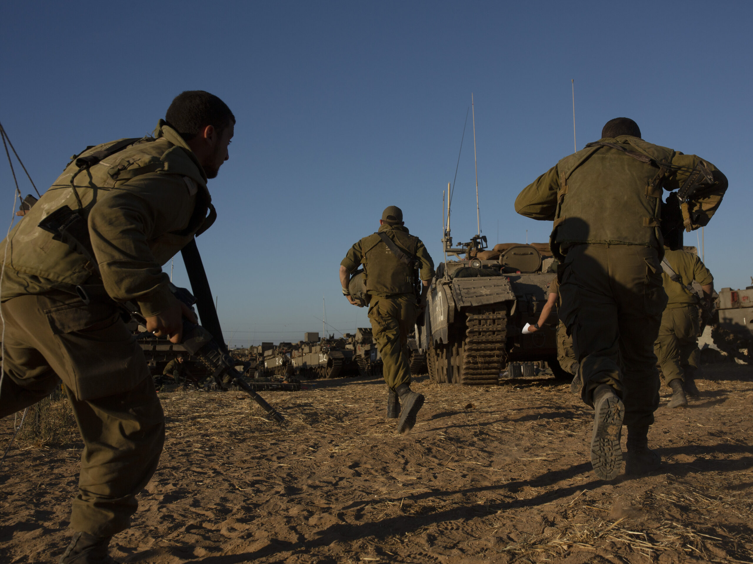 Операция израиля в секторе. Израильский солдат. Солдаты Израиля. Военная операция Израиля. Палестино-израильский конфликт.