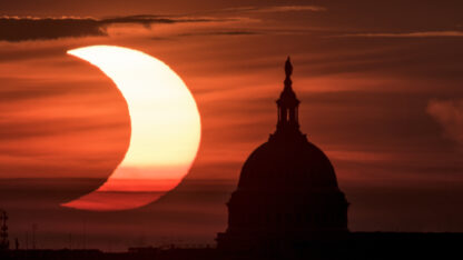 APTOPIX Eclipse Washington