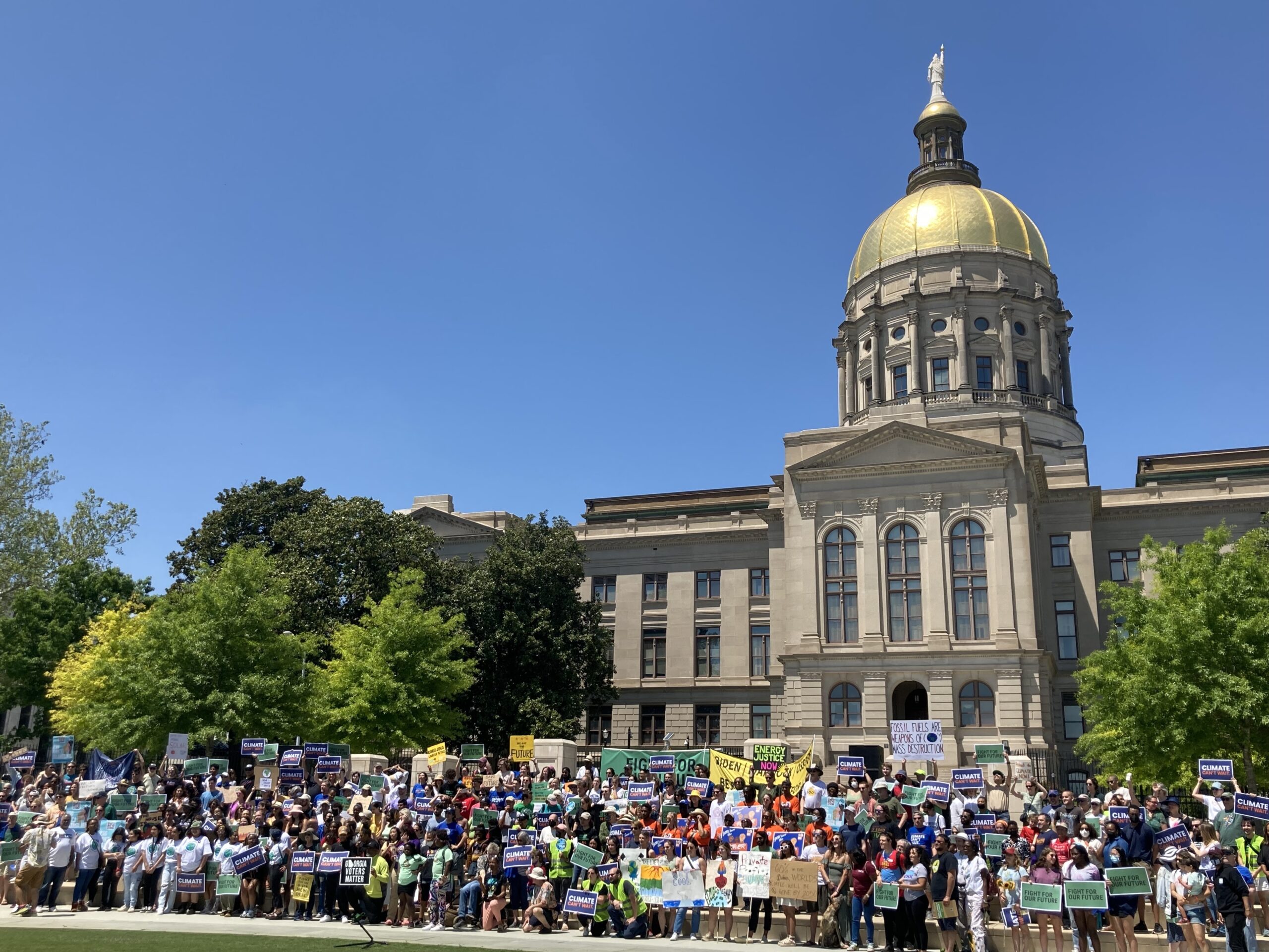 At Atlanta rally, activists call for national climate action – WABE