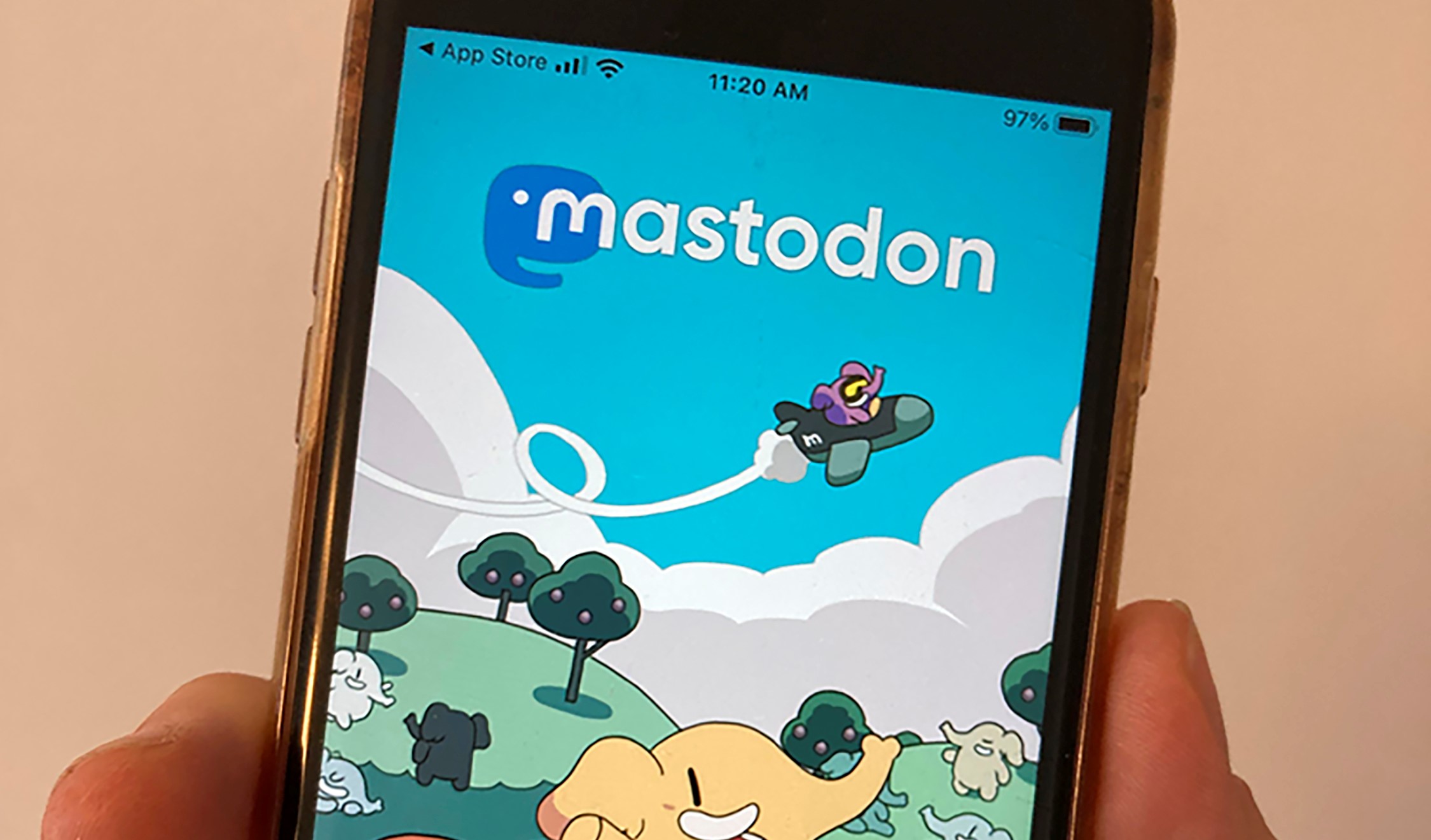 Twitter drama too much? Mastodon, others emerge as options – WABE