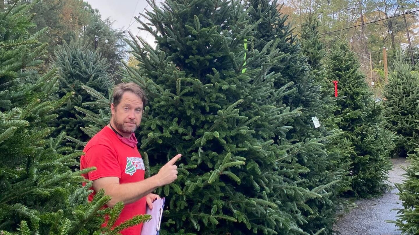 Atlanta Christmas tree retailer on why there’s a shortage of taller