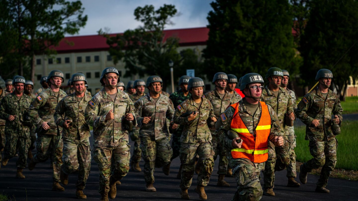 Basic training without yelling Army recruits and others get
