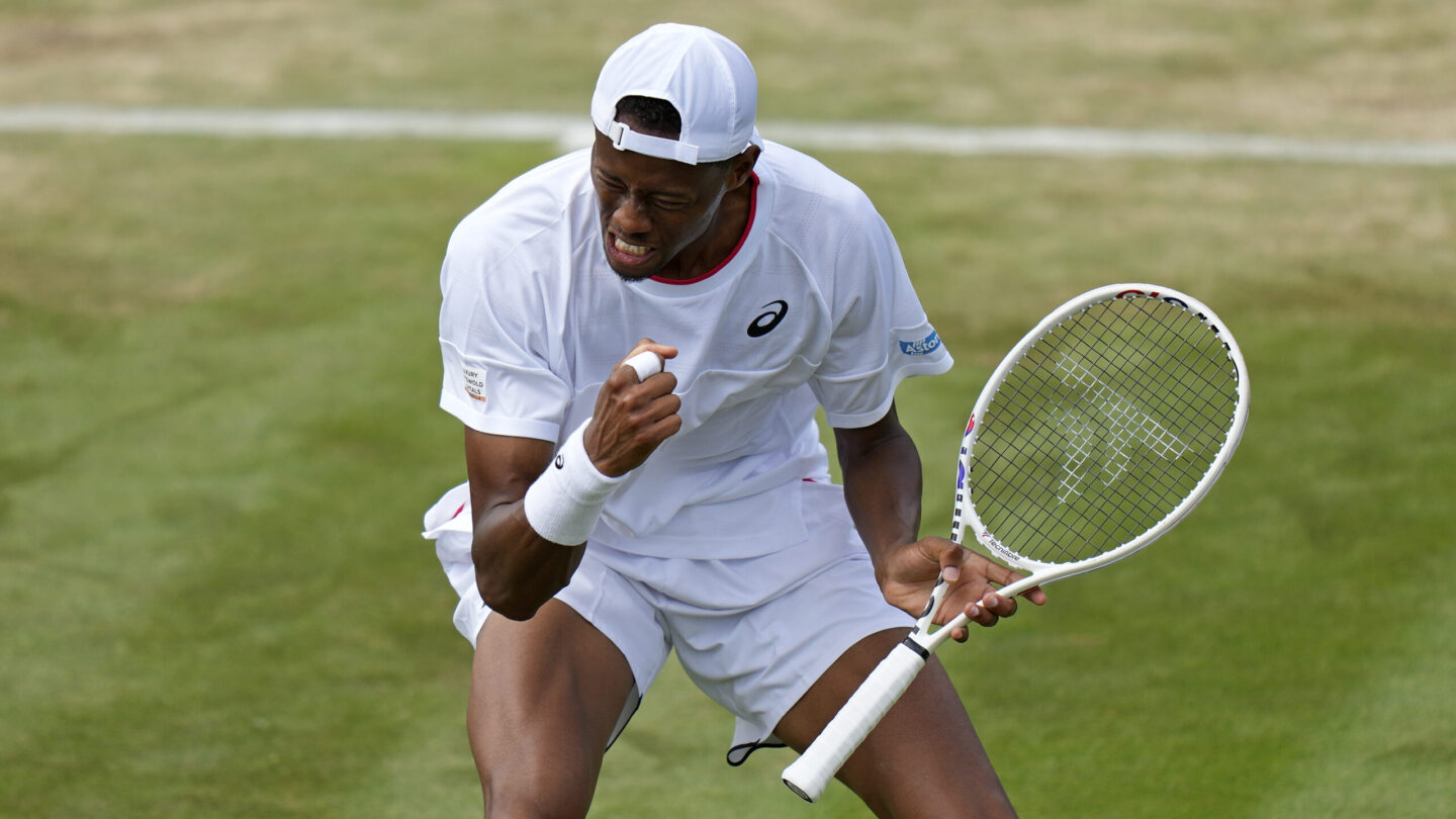 Atlanta native Eubanks stuns Tsitsipas at Wimbledon to reach his first  Grand Slam quarterfinal – WABE