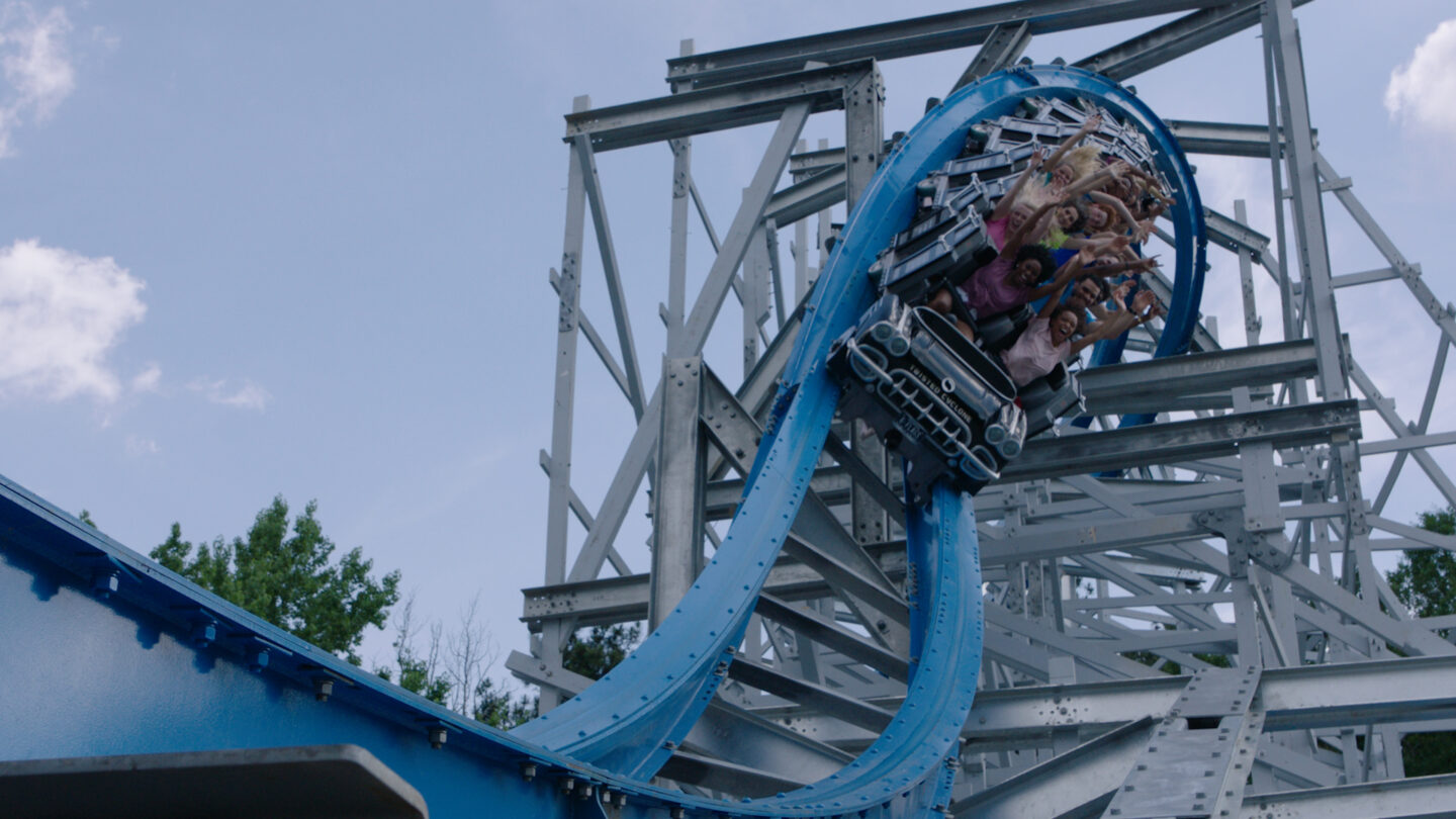 State of the Arts: A New Kind of Wooden Coaster Twists and Turns at Cedar  Point