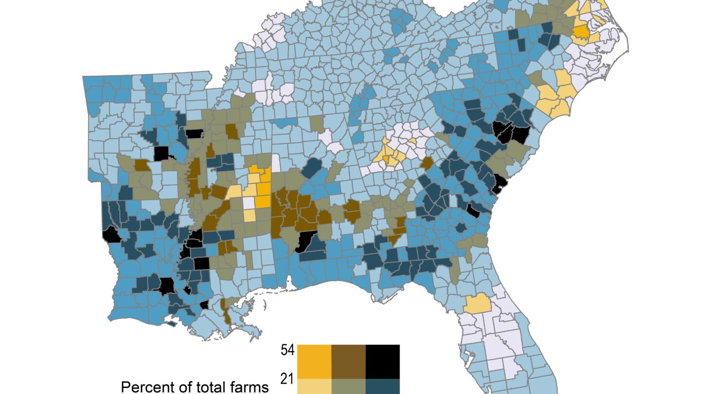 Map of the Southeast US showing overlap between areas with repeated droughts and large proportions of Black farmers