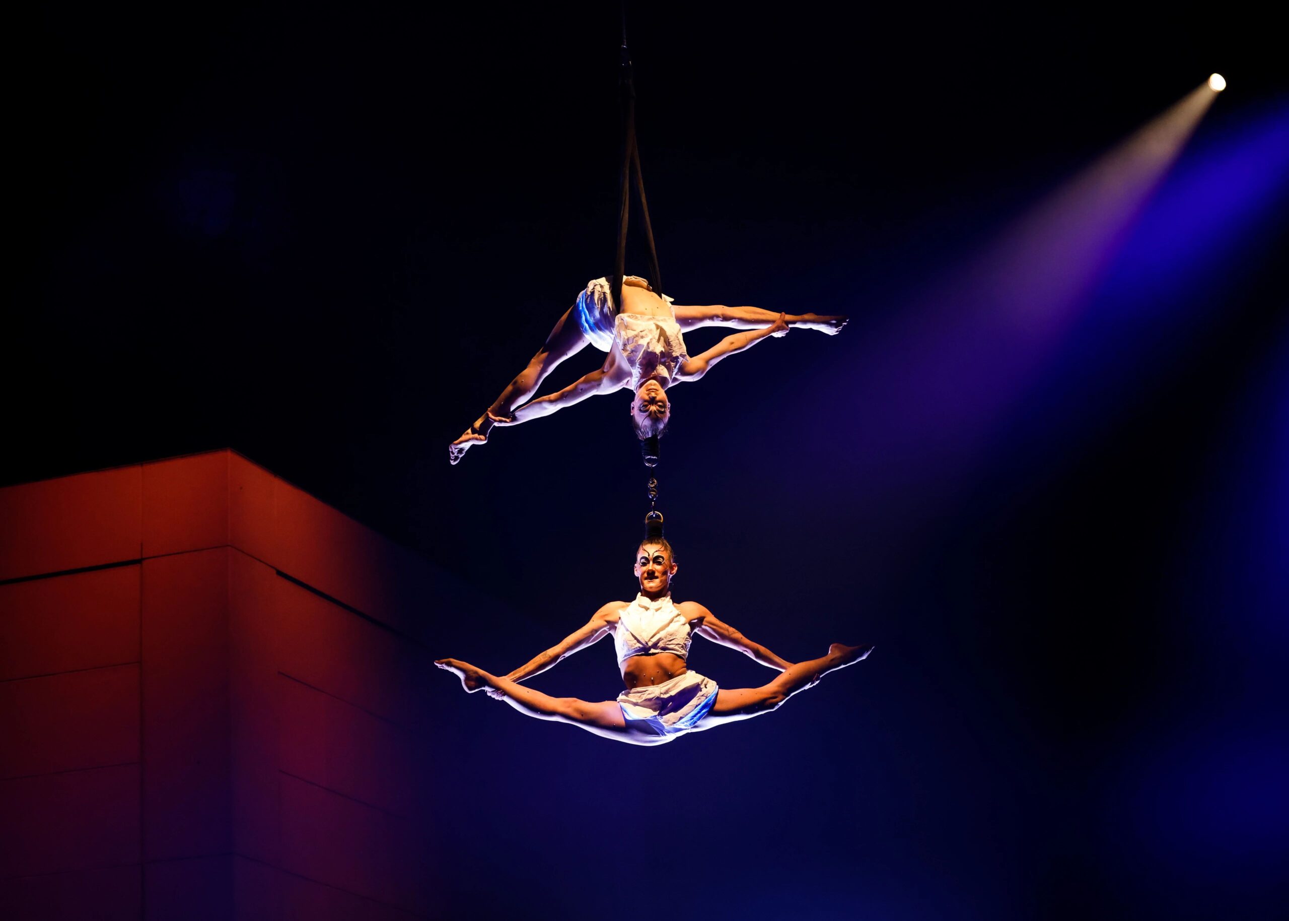 Cirque du Soleil travels through space, sound and time in new show 'Echo'  at Atlantic Station – WABE