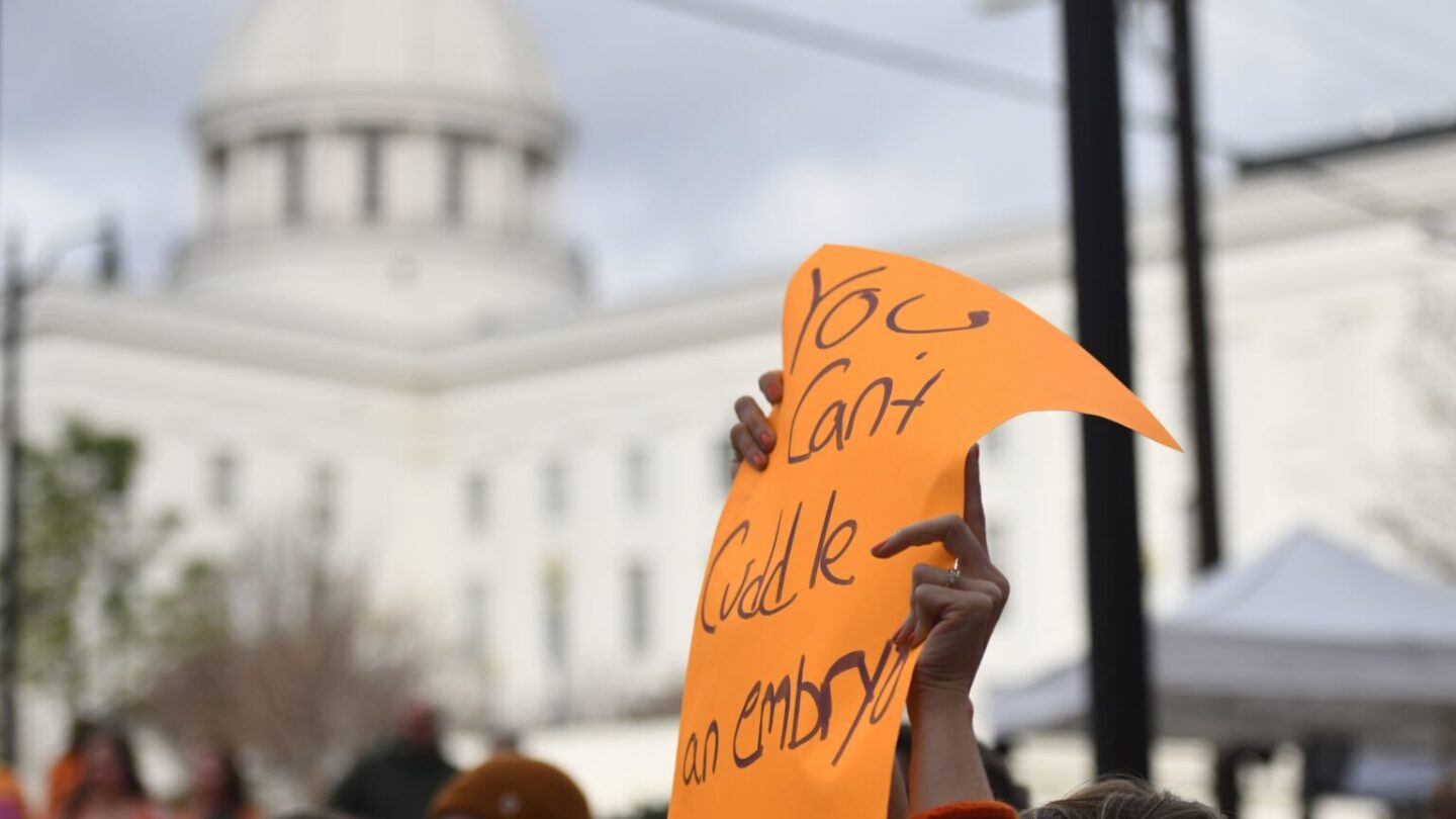 Georgia Democrats push for state laws protecting reproductive rights following Alabama court ruling – WABE