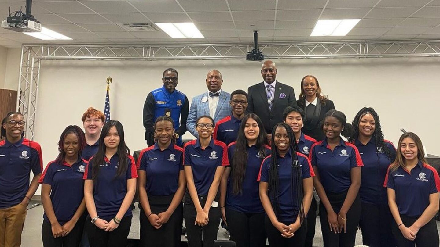 Clayton County's Youth Commission gets involved in local elections by  hosting candidate forums – WABE