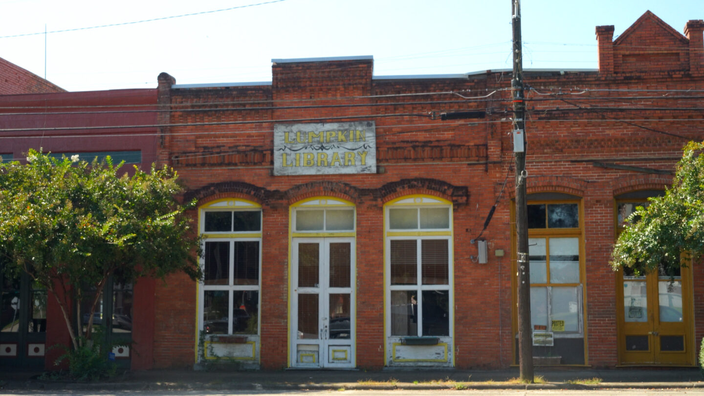 A view of a brick building in Lumpkin, Georgia.