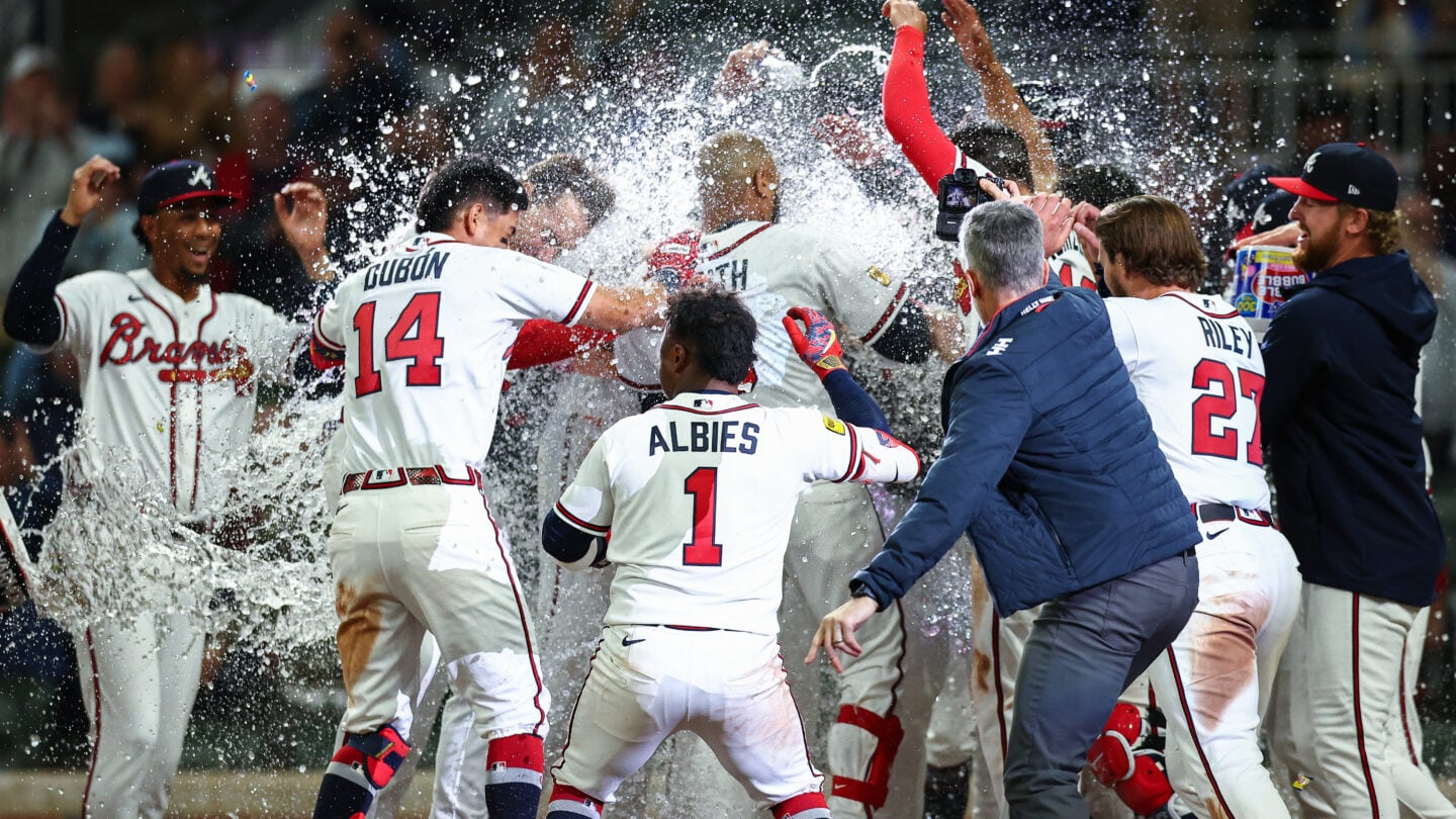 Less than 2 weeks after his mother's death, Dominic Smith delivers a historic Braves walk-off – WABE